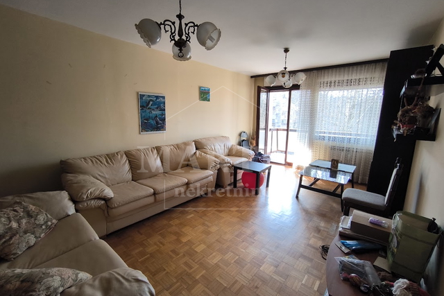 Zaprešić, Trg mladosti, 3-soban, 84m2, s potencijalom