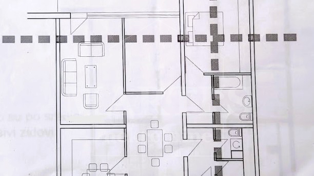 Zapre&scaron;i&cacute;&comma; Trg mladosti&comma; 3-soban&comma; 84m2&comma; s potencijalom