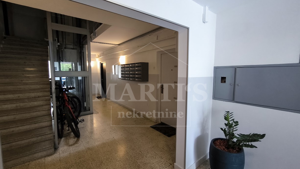 Stanovanje&comma; 45 m2&comma; Prodaja&comma; Stenjevec - &Scaron;pansko