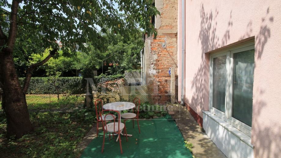 Apartment&comma; 28 m2&comma; For Sale&comma; Tre&scaron;njevka - Sjever - Tre&scaron;njevka