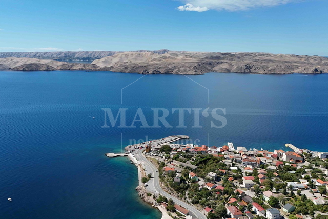 Građevinsko zemljište na top lokaciji u samom Karlobagu, 828 m2