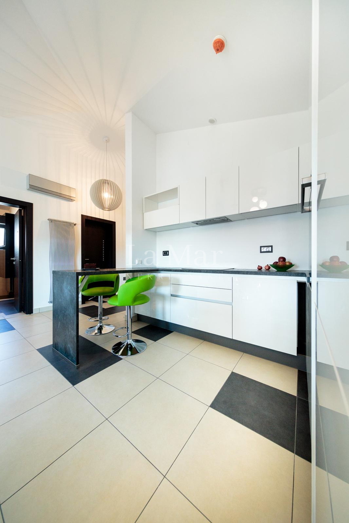 PULA- trosoban stan na prodaju- 129 m2