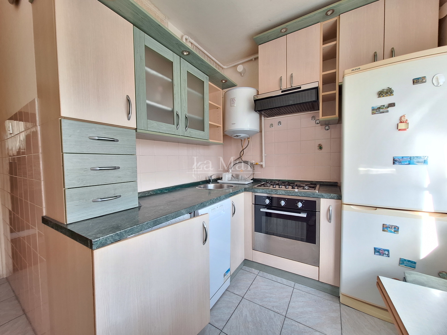 DRŽIĆEVA- 47m2, održavan dvosoban stan