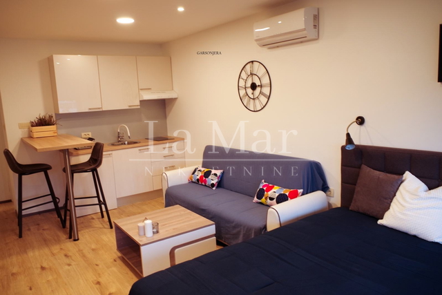 Zapruđe-56m2 ( 2 zasebne jedinice) , 8.kat