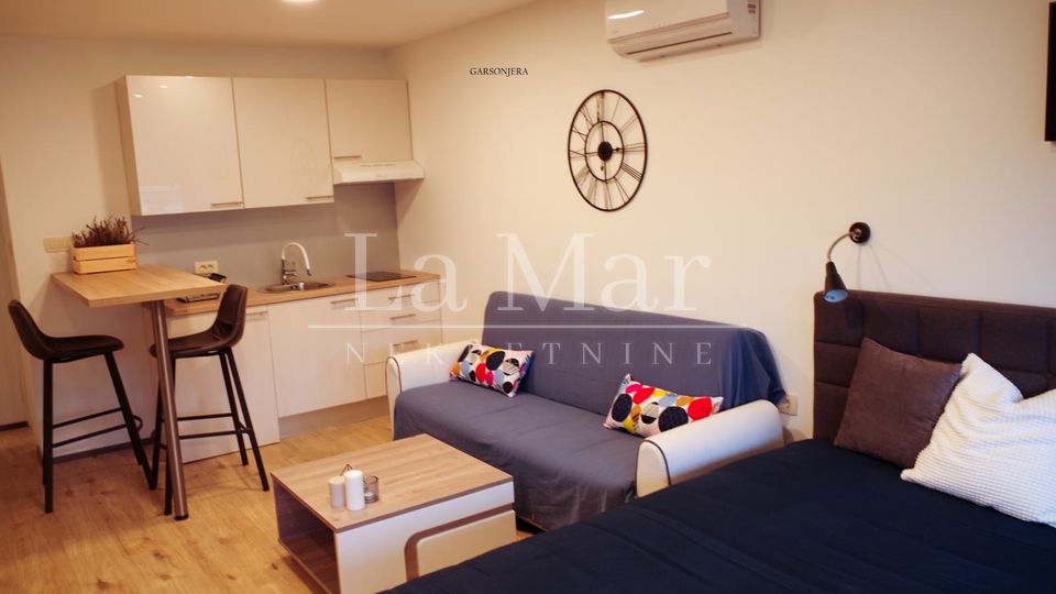Zapruđe-56m2 ( 2 zasebne jedinice) , 8.kat