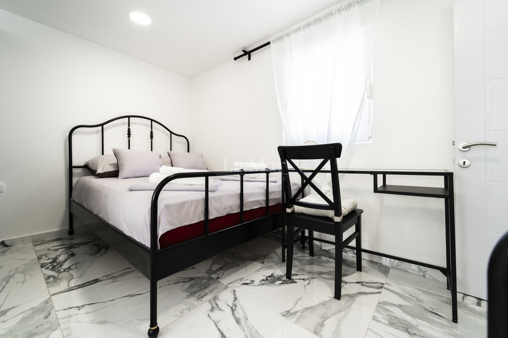 ZADAR- pogled na crkvu sv. Stošije, uređen stan, 4s