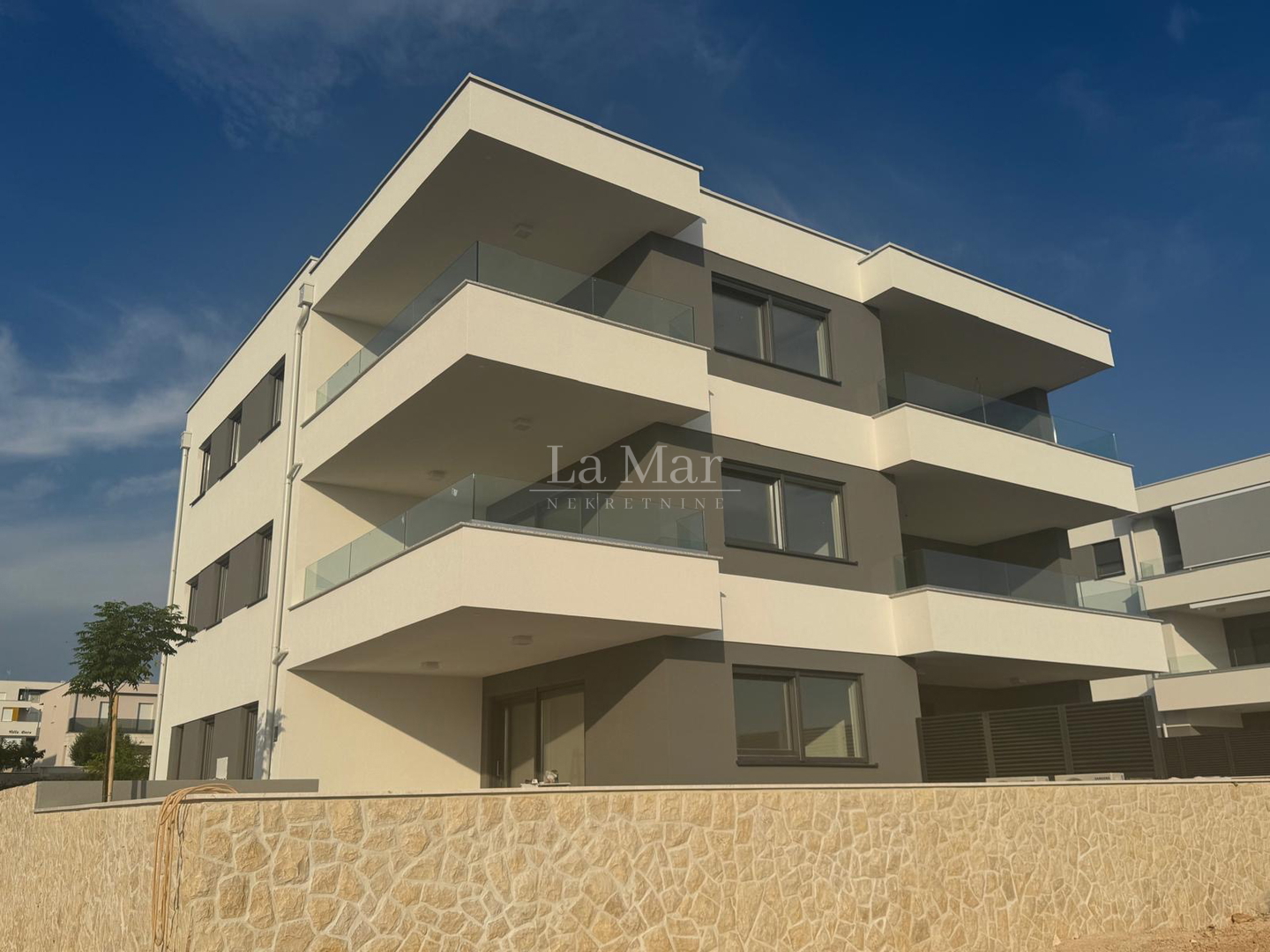 Novalja- Babe- II kat- AP 3- 84,32 m2- 295.000 €