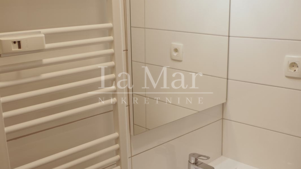 Zapruđe-56m2 ( 2 zasebne jedinice) , 8.kat