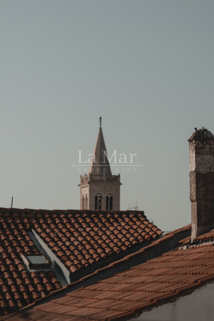 ZADAR- pogled na crkvu sv. Stošije, uređen stan, 4s