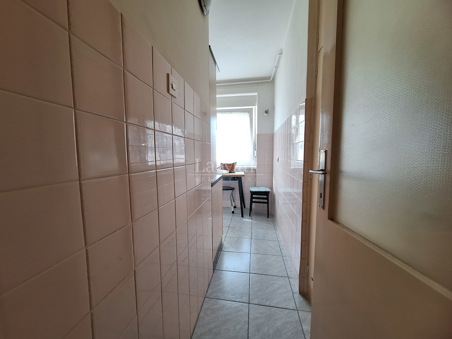 DRŽIĆEVA- 47m2, održavan dvosoban stan