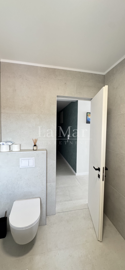 ZAPREŠIĆ- Luksuzan penthouse u novogradnji - 200 m2