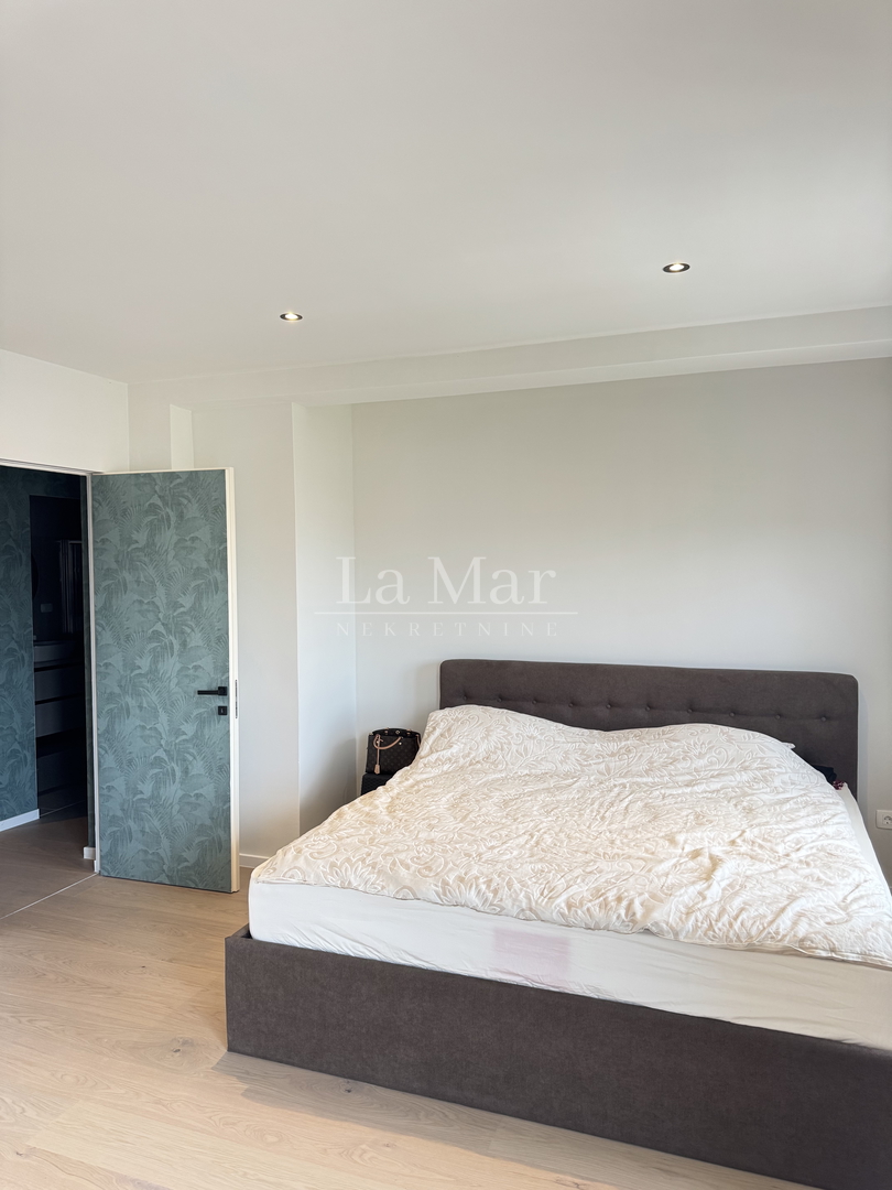 ZAPREŠIĆ- Luksuzan penthouse u novogradnji - 200 m2