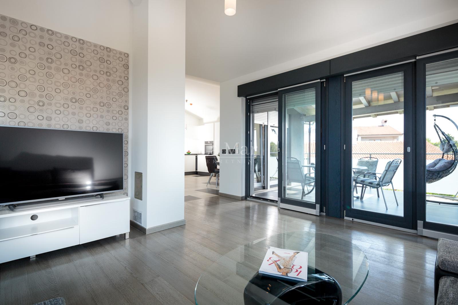 Najam- PULA - trosoban stan- 129 m2