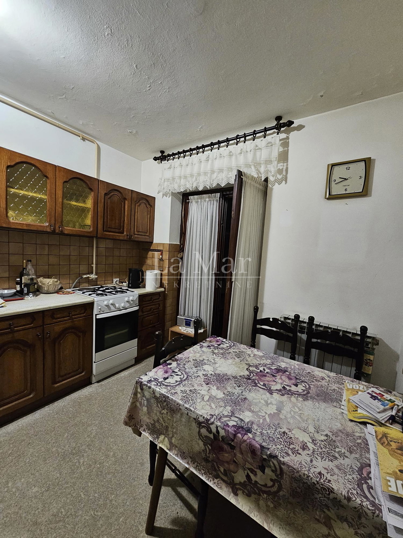 KLAKA-jednosoban stan na 2. katu, 36m2, LIFT