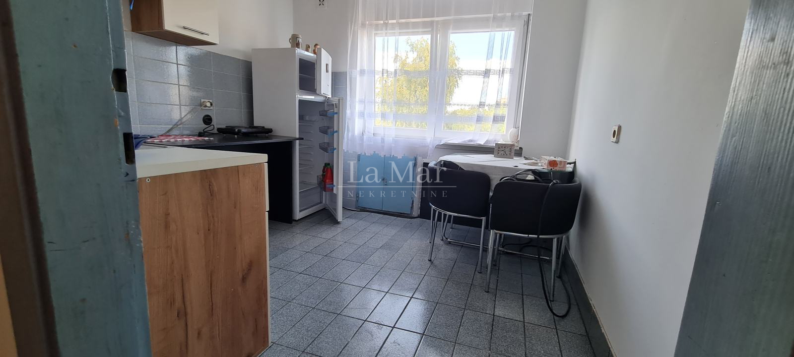 TRNSKO-jednosoban stan, 4.kat