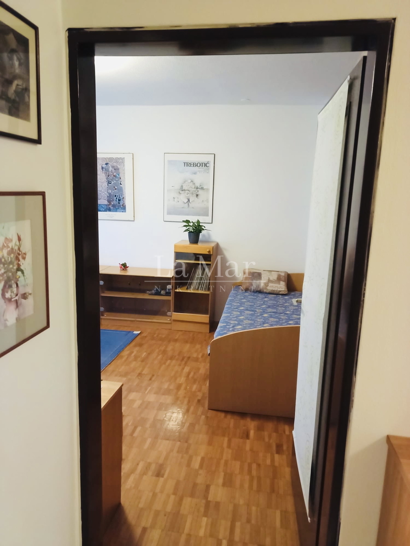 Jarun- trosoban stan - 78,66m2