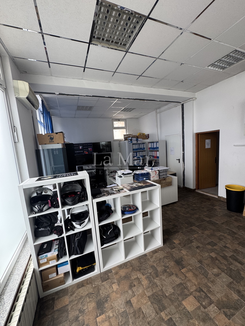 Stenjevec- dvoetažni poslovni prostor- 407 m2