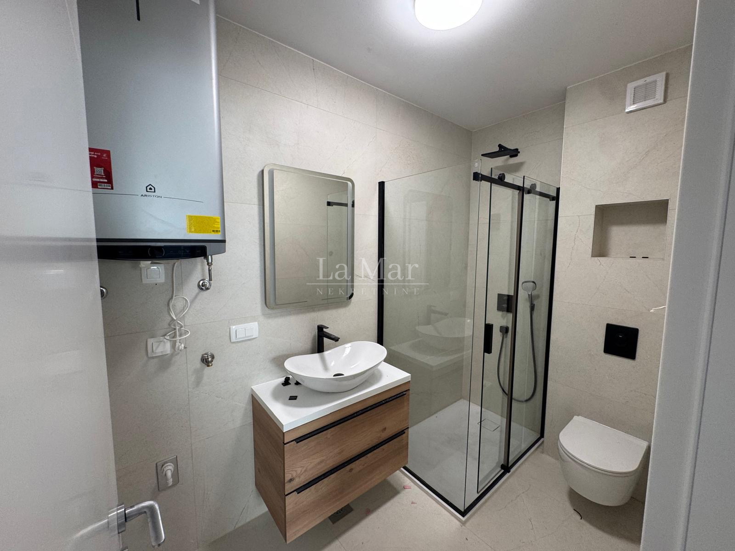 Novalja- Babe- II kat- AP 3- 84,32 m2- 295.000 €