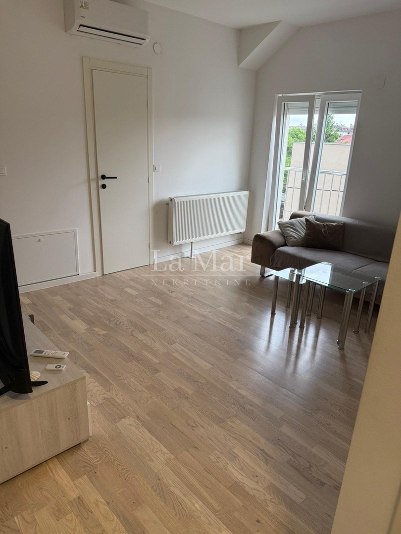 NAJAM- Stan na Jarunu - 65m2