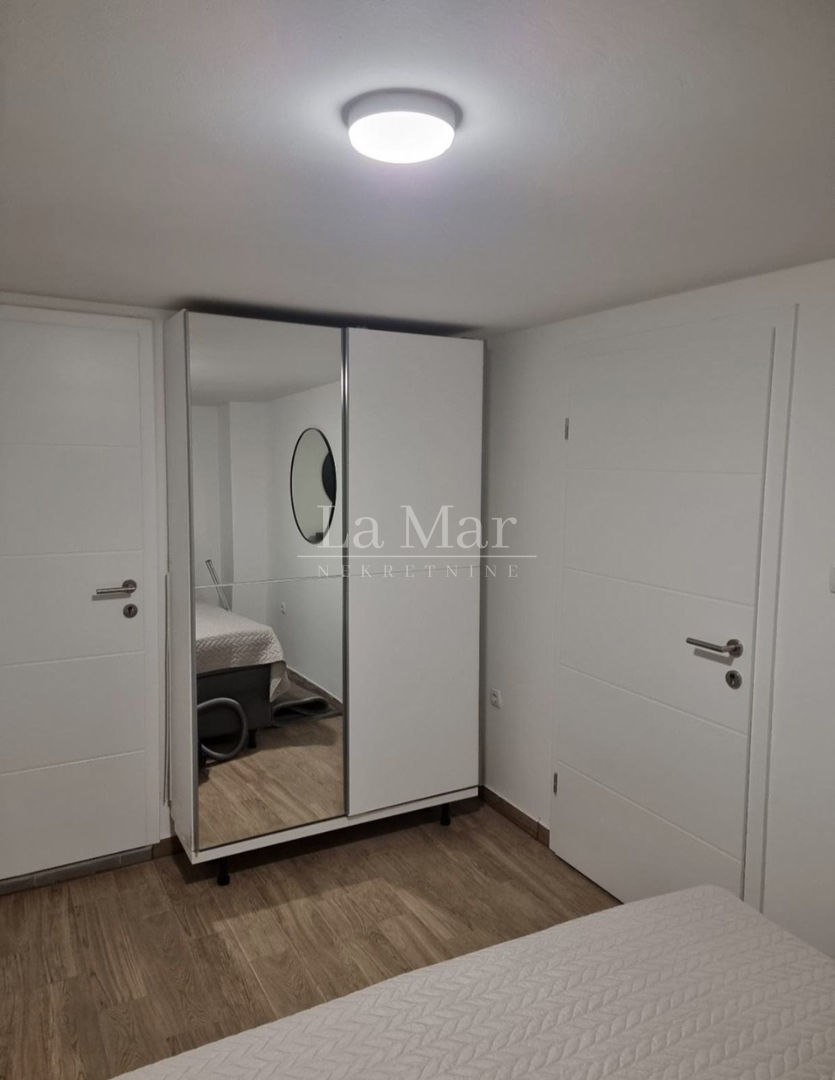 Donje svetice- dvosoban stan, 55 m2 + terasa