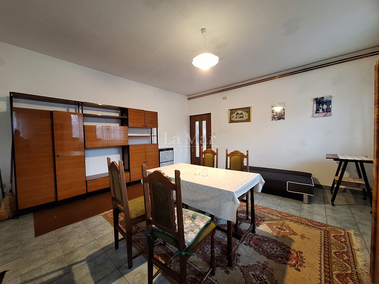 PANTOVČAK- garsonijera u prizemlju, 35m2