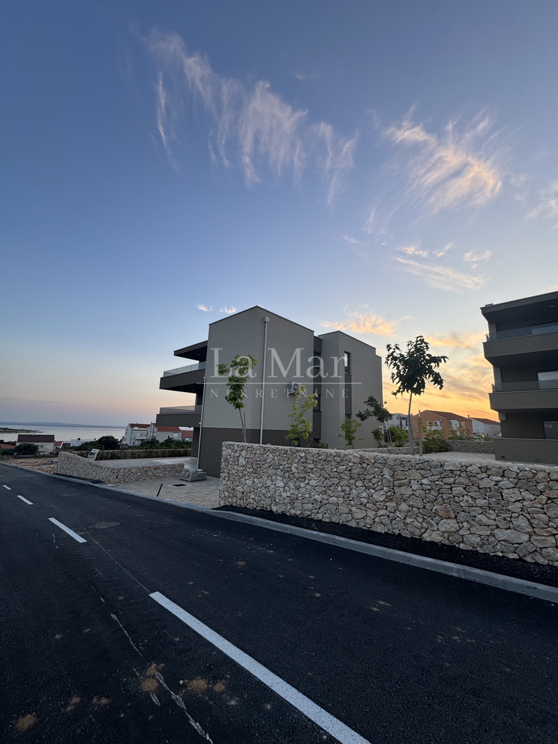 Novalja - Vrhunska novogradnja s pogledom na more - 79,33m2 - prizemlje