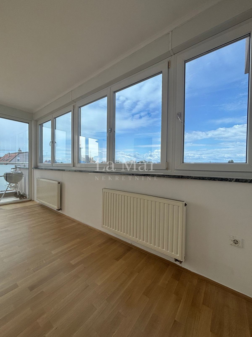 Trosoban stan na Trešnjevci + parkirno mjesto, 2012.g.