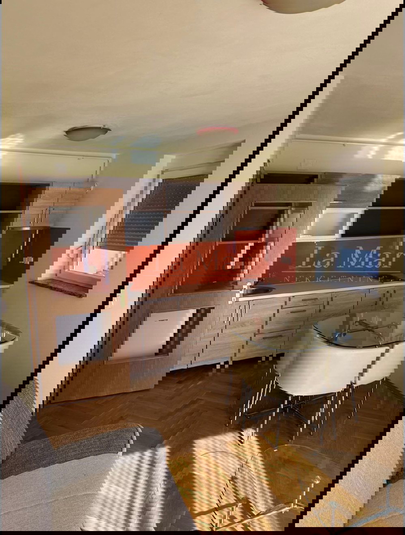 NAJAM - Knežija- stan na I. katu- 40 m2