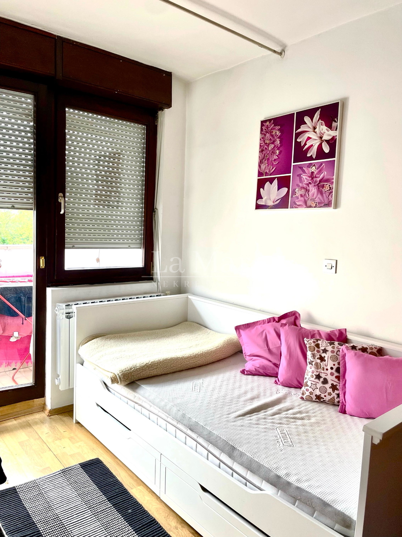 RUDEŠ-4.kat, trosoban stan