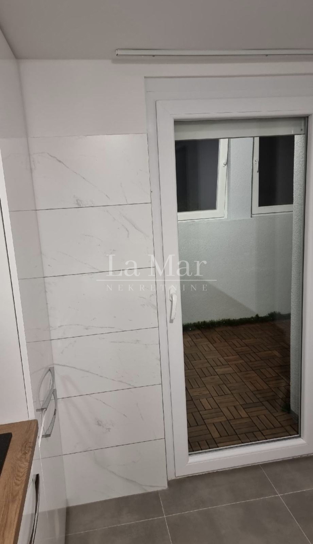 Donje svetice- dvosoban stan, 55 m2 + terasa