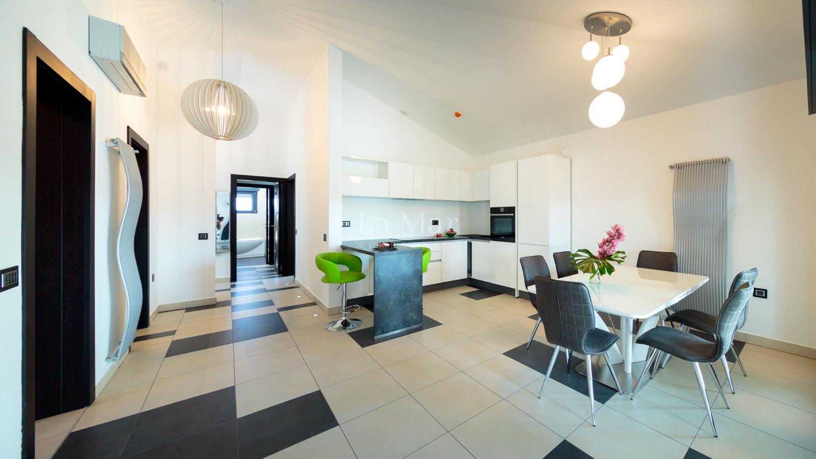 PULA- trosoban stan na prodaju- 129 m2