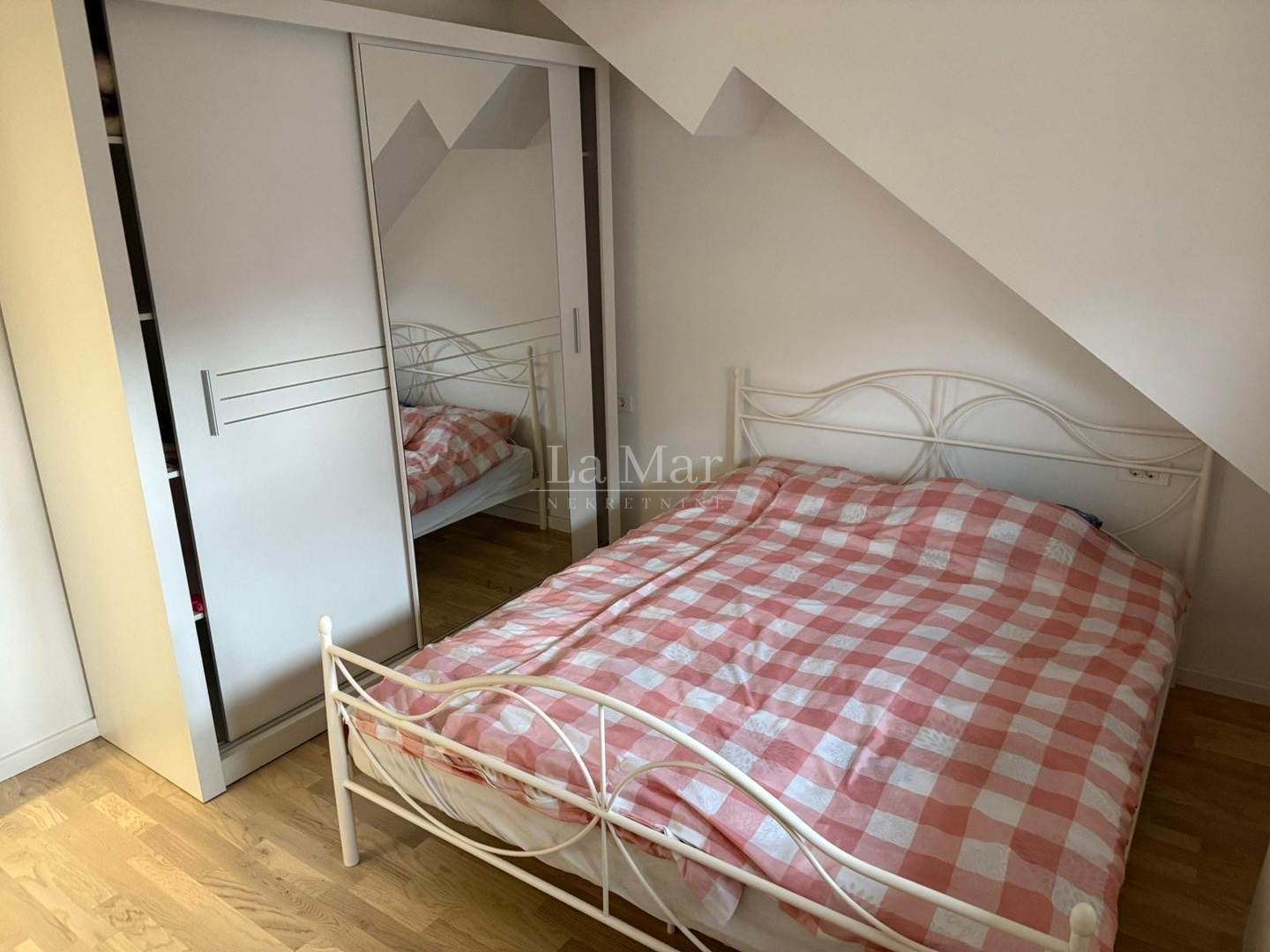 NAJAM- Stan na Jarunu - 65m2