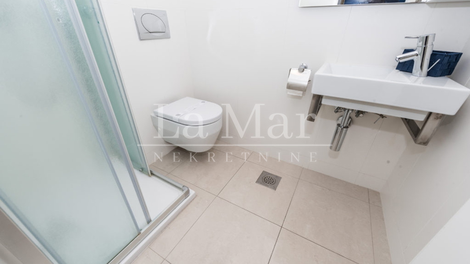 Appartamento, 79 m2, Vendita, Novalja