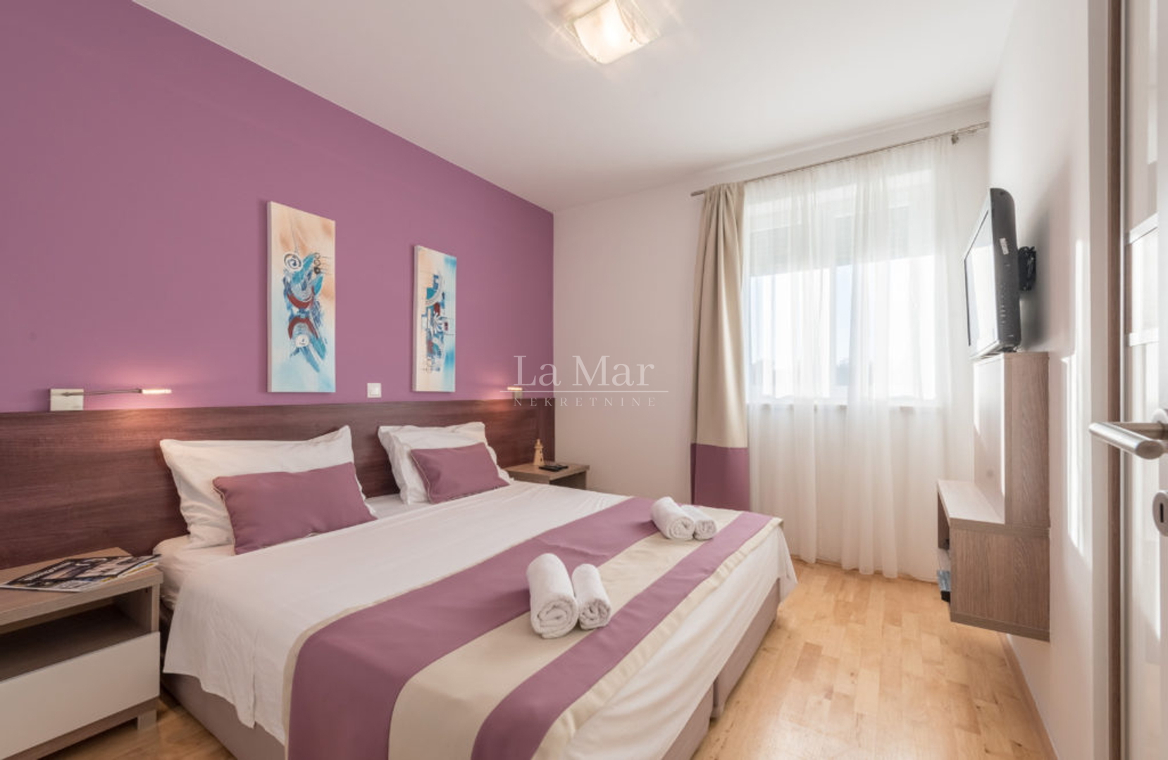 NOVALJA- Apartman PRVI RED DO MORA-  E5 - 81 m2- II. kat- REZERVIRANO