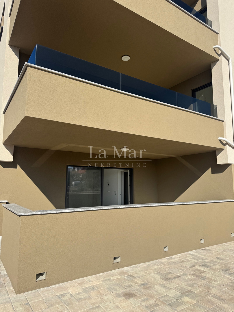 Novalja - Vrhunska novogradnja s pogledom na more - 79,33m2 - prizemlje