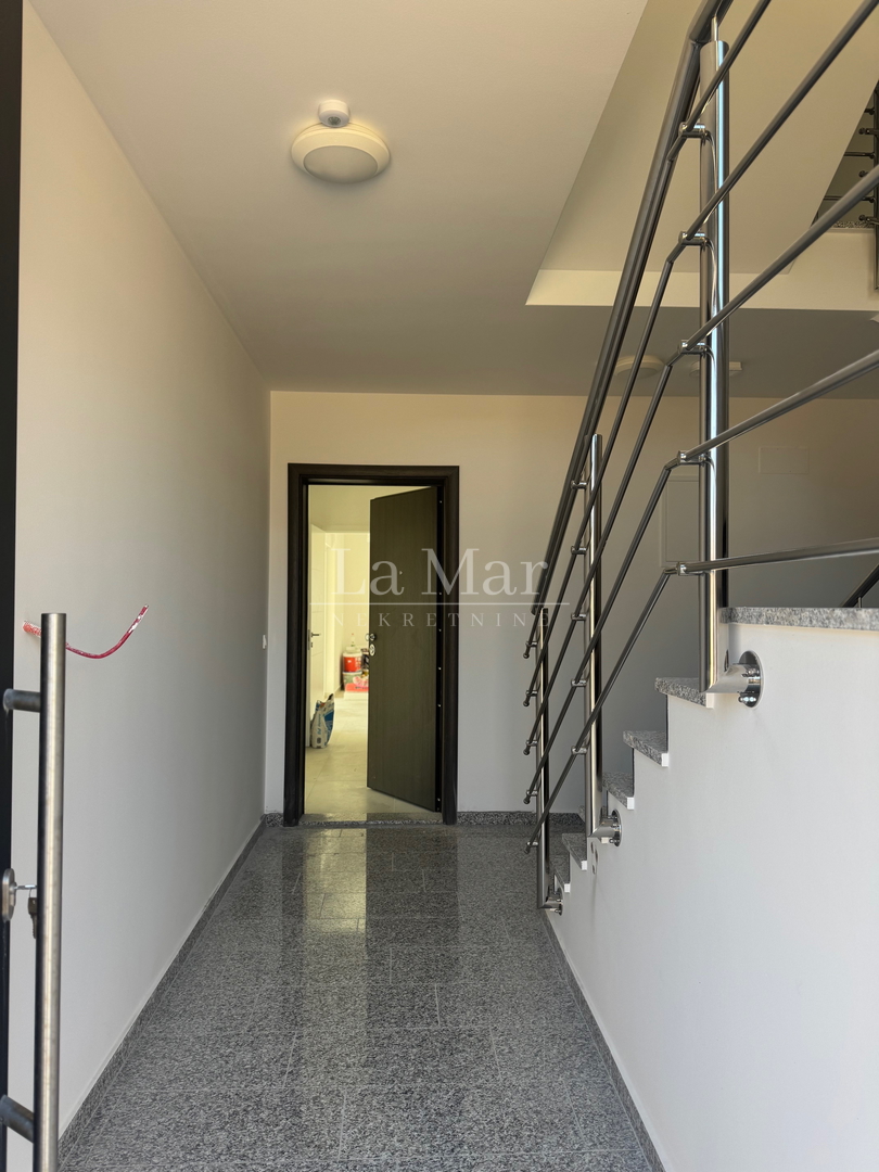 Novalja - Vrhunska novogradnja s pogledom na more - 79,33m2 - prizemlje