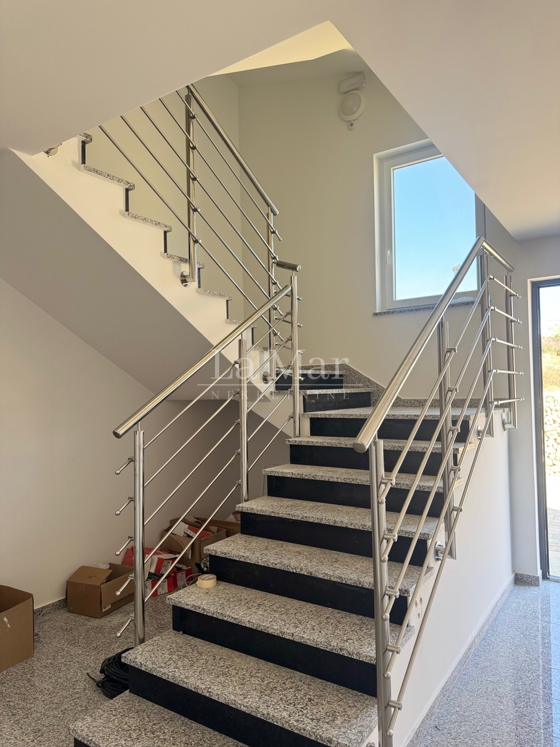 Novalja - Vrhunska novogradnja s pogledom na more - 79,33m2 - prizemlje