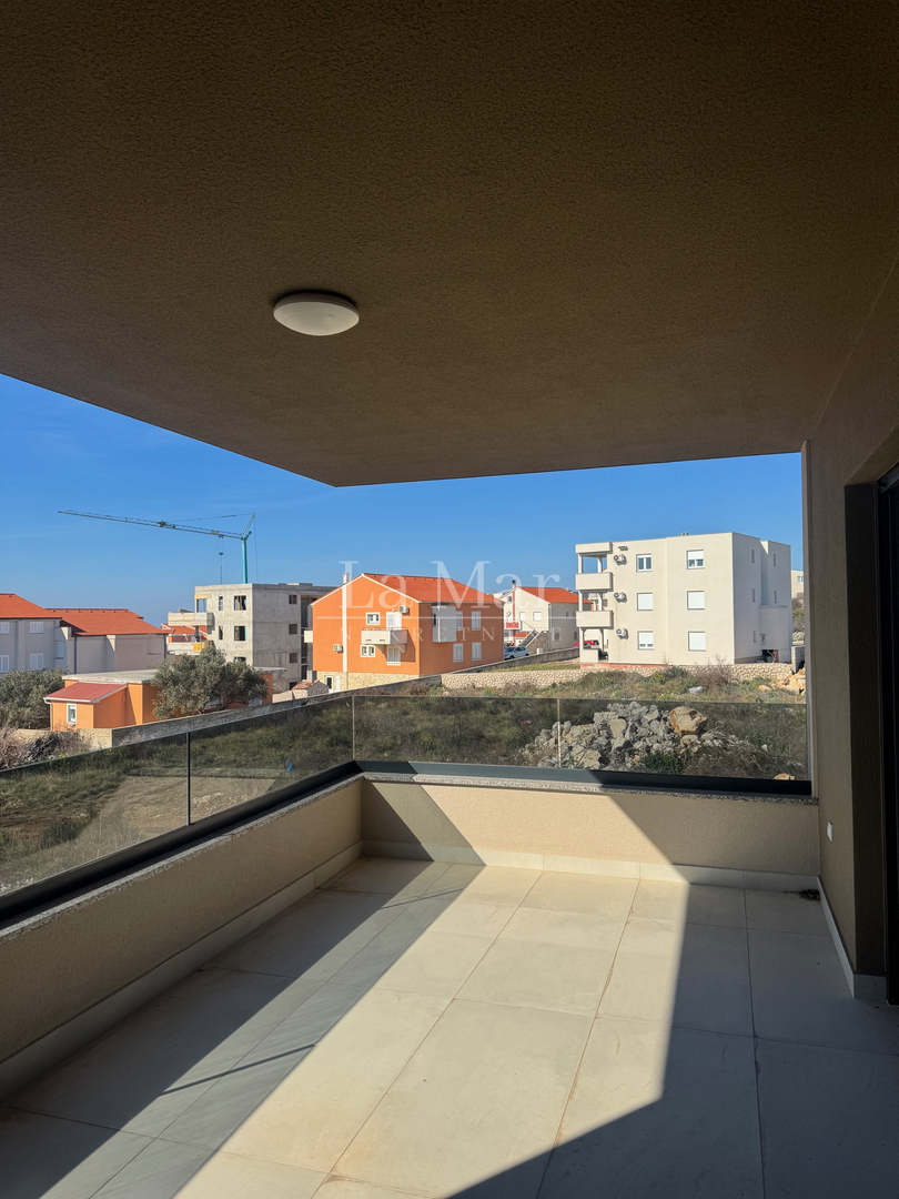 EKSKLUZIVNO! Novogradnja u Novalji s pogledom na more -S2- 76,12 m2 - I kat