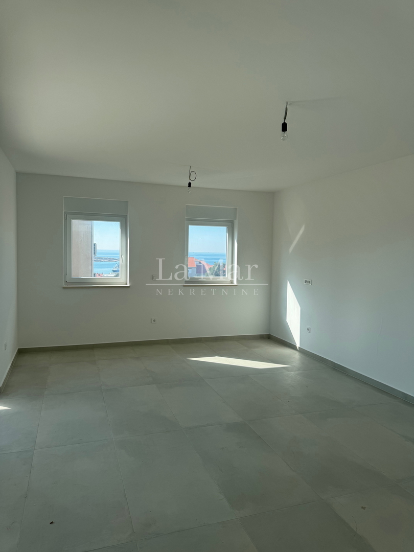 EKSKLUZIVNO! Novogradnja u Novalji s pogledom na more -A2- 75,45 m2 - I kat