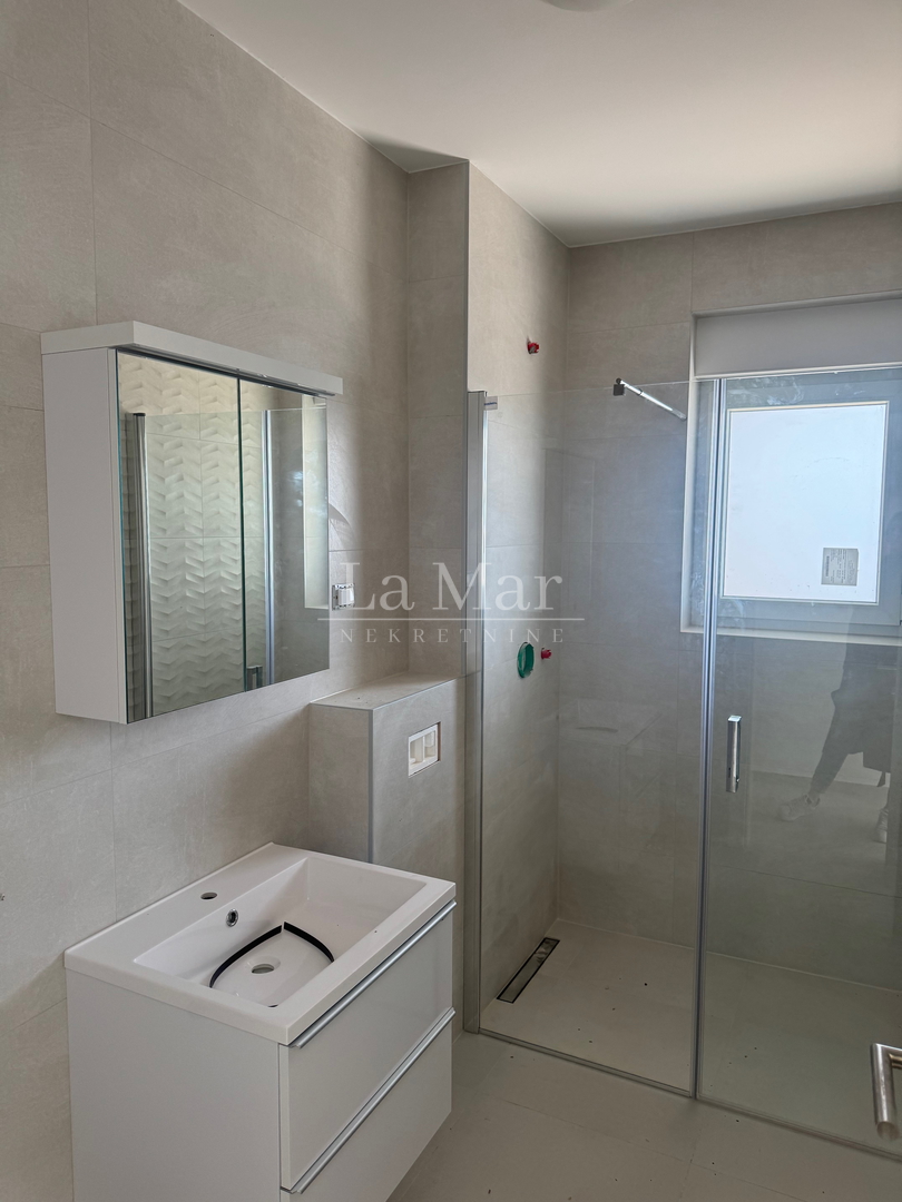 Novalja - Vrhunska novogradnja s pogledom na more-Z2 - A3- 68.67 m2 - II kat