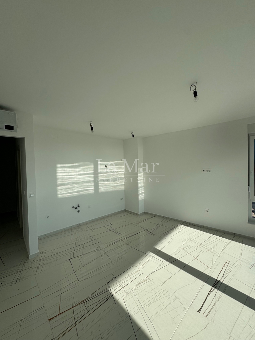 Novalja- namještena NOVOGRADNJA s pogledom na more - A2 - I. kat-  68,3 m2 - 260.000€