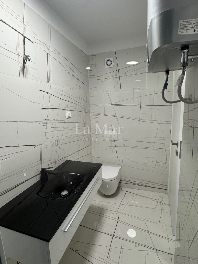 Novalja- namještena NOVOGRADNJA s pogledom na more - A2 - I. kat-  68,3 m2 - 260.000€