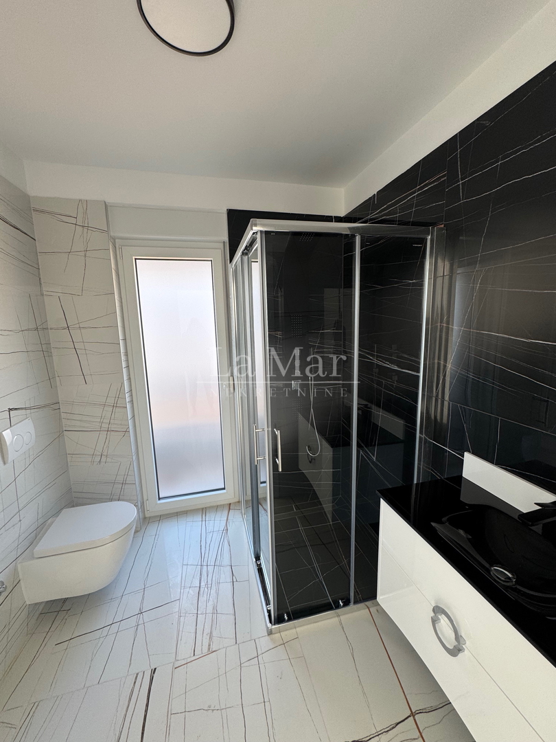 Novalja - namještena NOVOGRADNJA  s  pogledom na more - S2 - I. kat- 56.75 m2- 210.000€