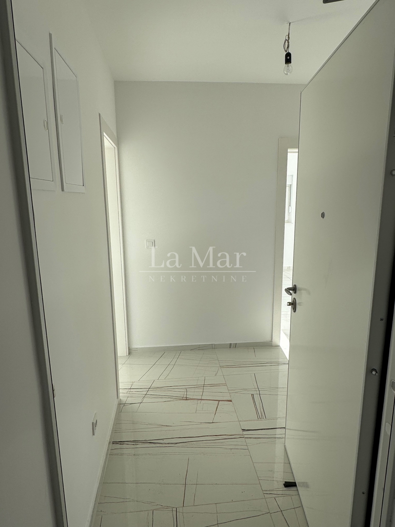 Novalja- namještena NOVOGRADNJA s pogledom na more - A1 - prizemlje  81 m2 - 295.000€