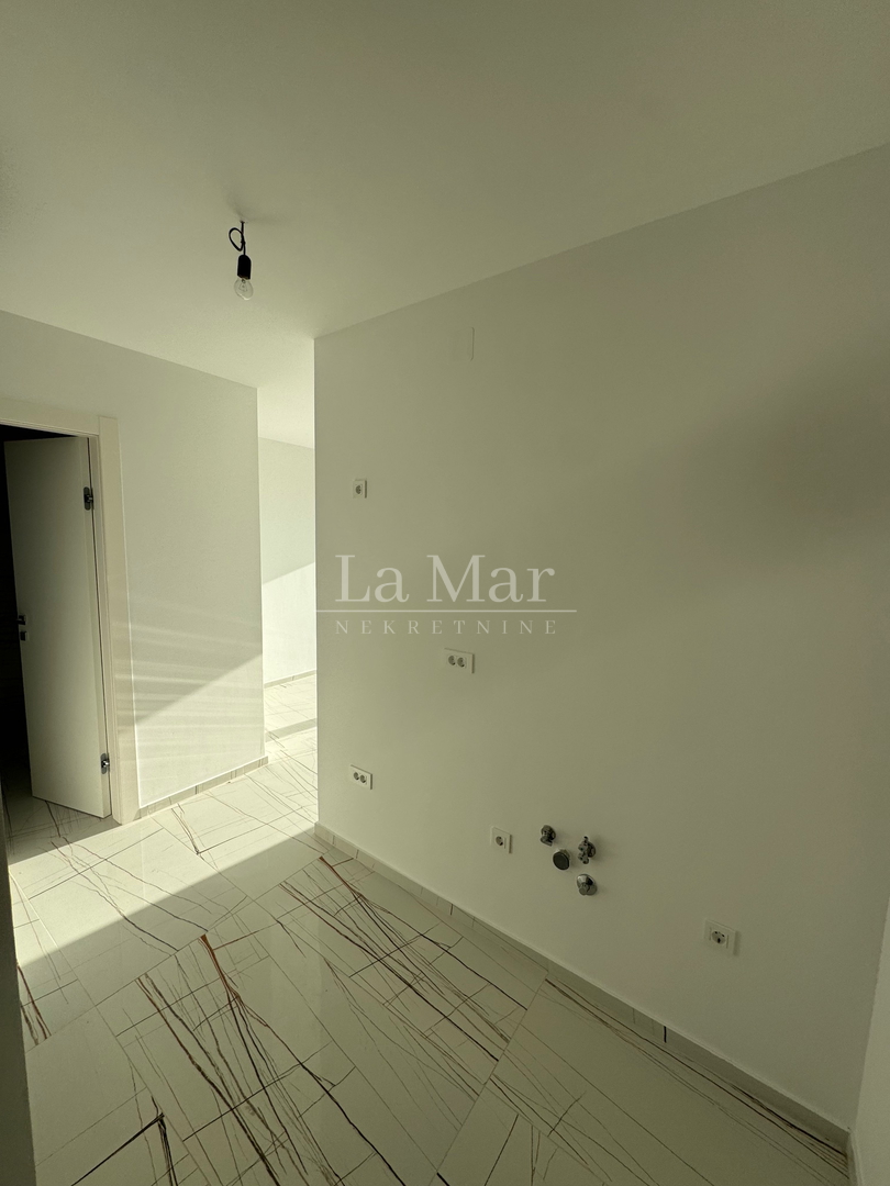 Novalja- namještena NOVOGRADNJA s pogledom na more- S3 - II. kat- 105.35 m2 -380.000€