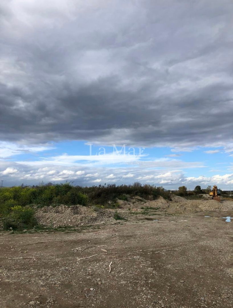 Atraktivno građevinsko zemljište Rugvica, Sop - 14.905 m2, proizvodno skladišna namjena