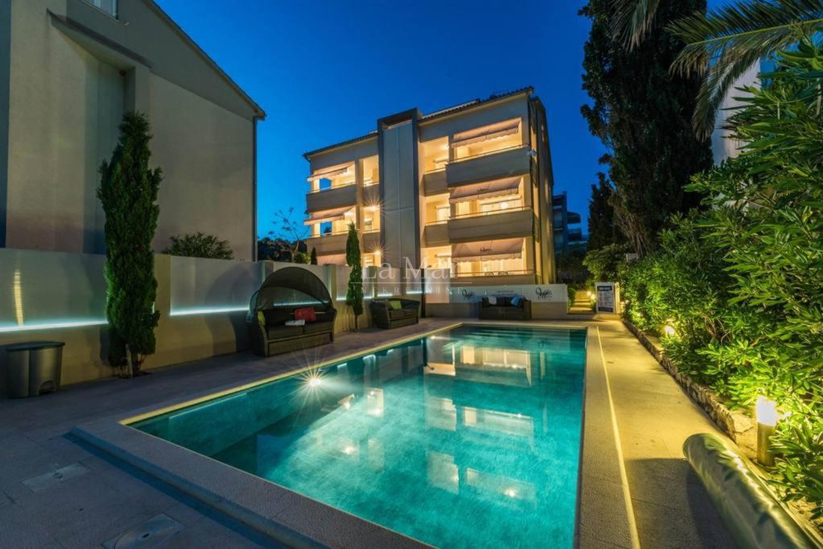 NOVALJA- Apartman PRVI RED DO MORA- E6 - 79.86 m2- II. kat- REZERVIRANO