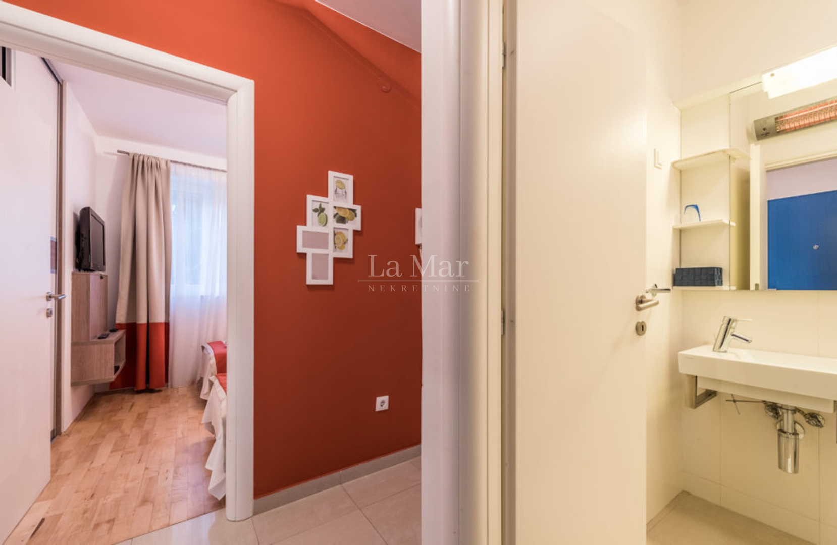 NOVALJA- Apartman PRVI RED DO MORA sa pripadajućim bazenom - E2 - 146.90m2