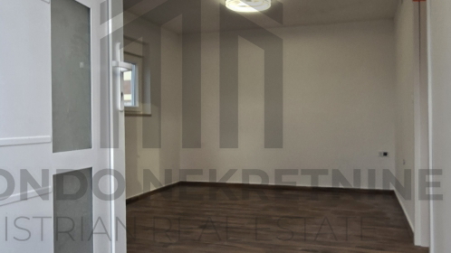 Stan Pula 30 m2&comma; 100 metara od Arene&comma; ekskluzivna lokacija&comma; adaptiran