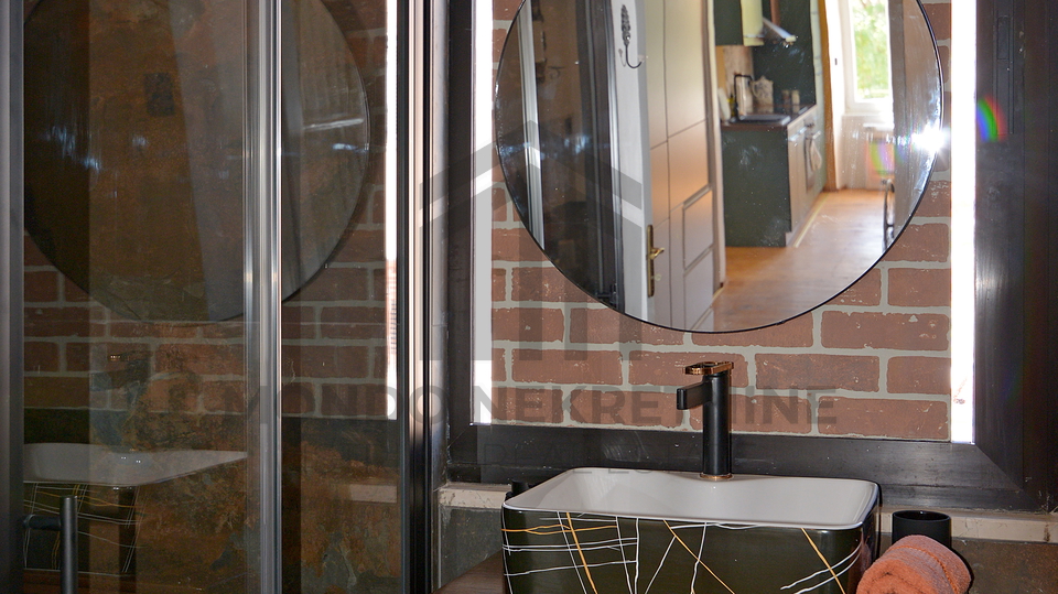 Apartment&comma; 50 m2&comma; For Sale&comma; Pula - Centar